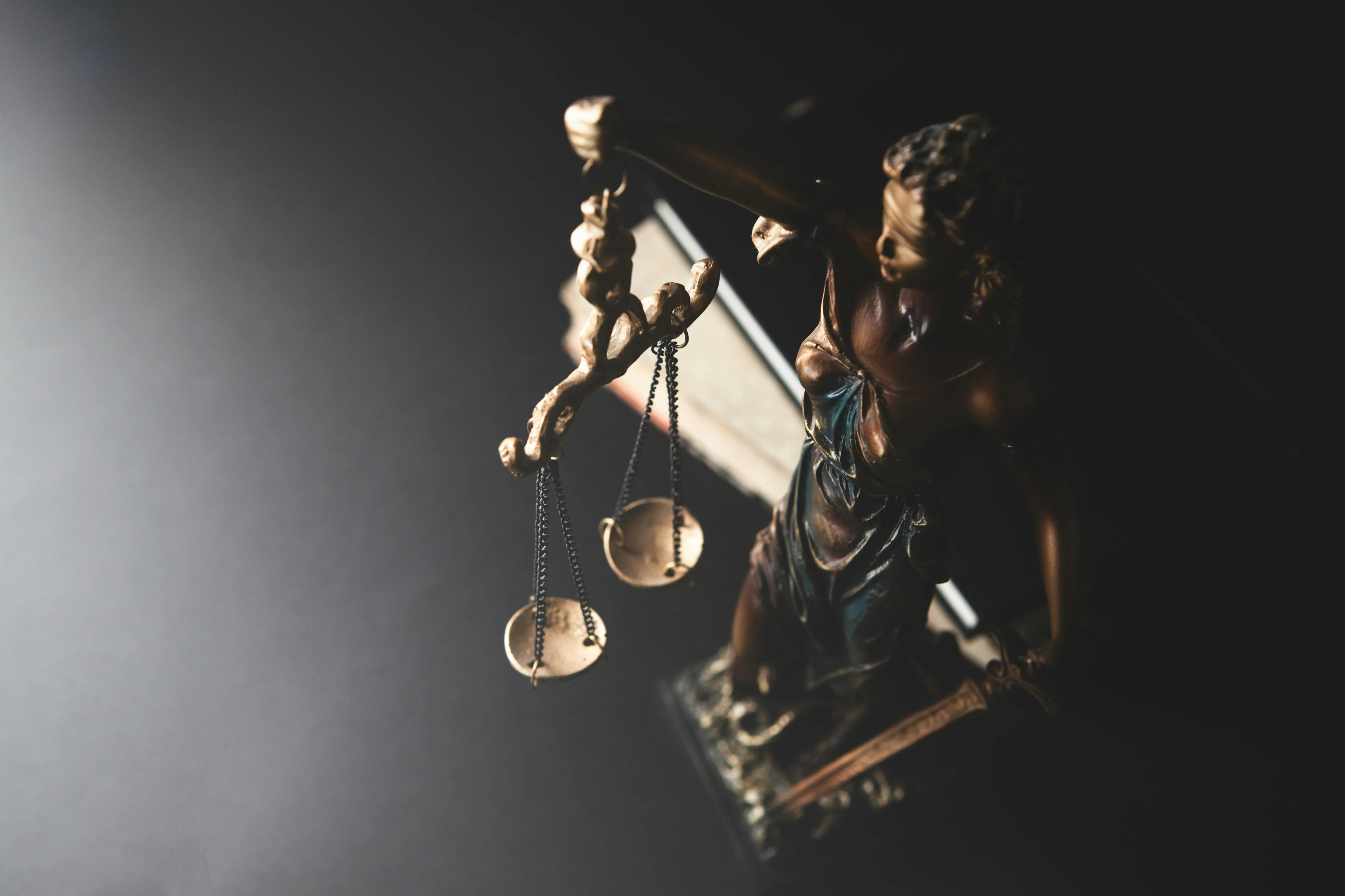 Defensa y Representación en Juicios Tributarios